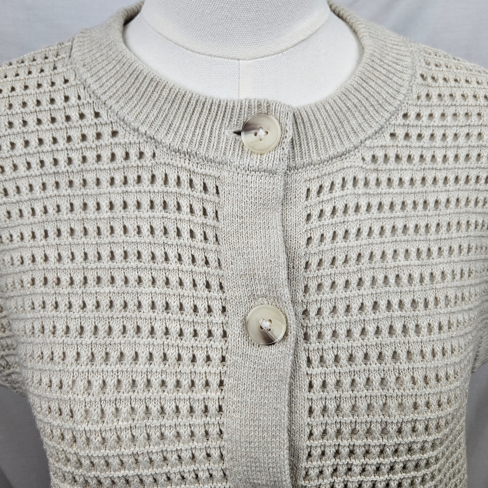 NWT Universal Thread XS Beige Open Knit Crochet Sweater Vest‎ Preppy Staple - Picture 3 of 5